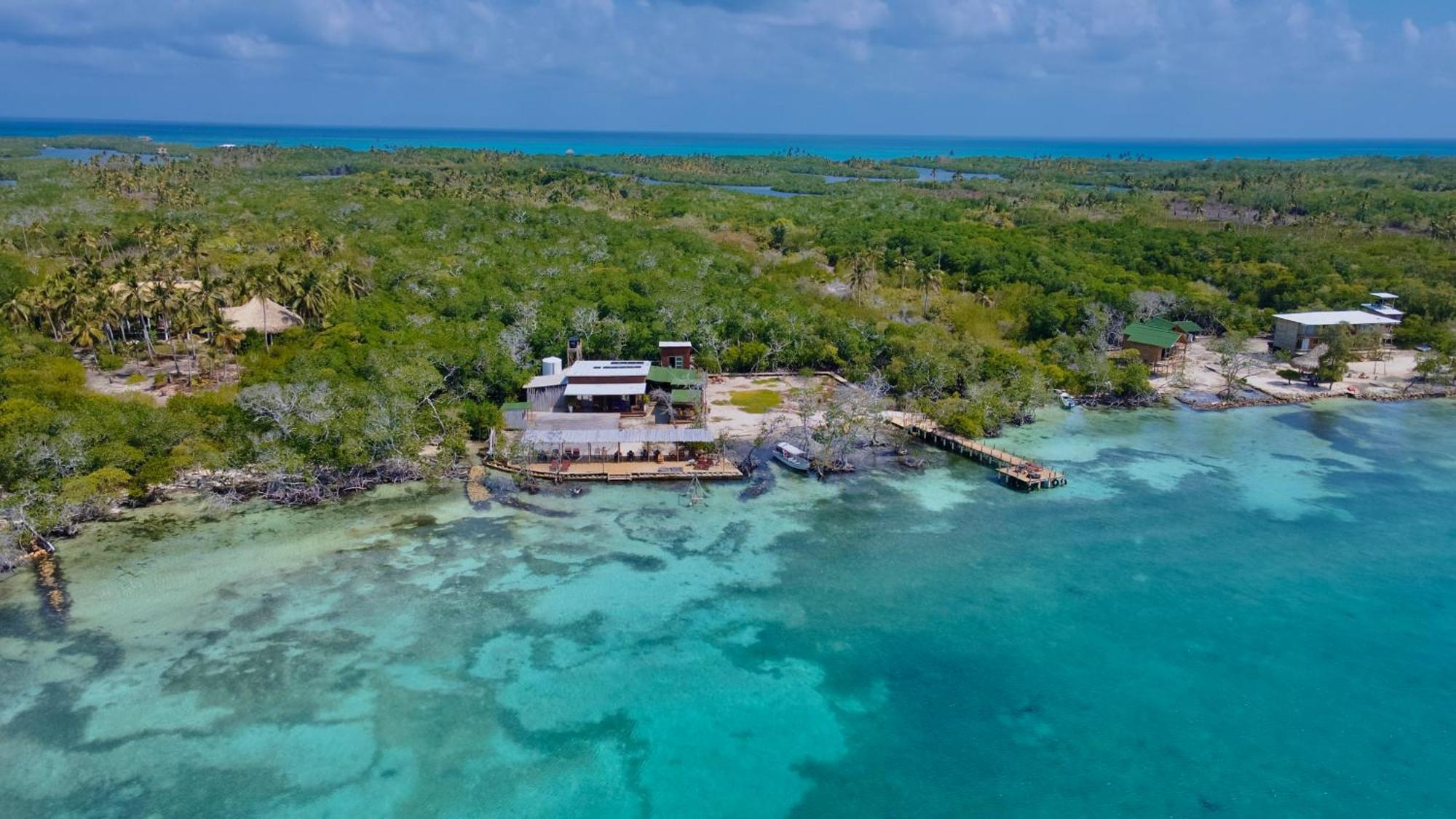 Medusa Hostel Isla Tintipan Tintipan Island Kültér fotó
