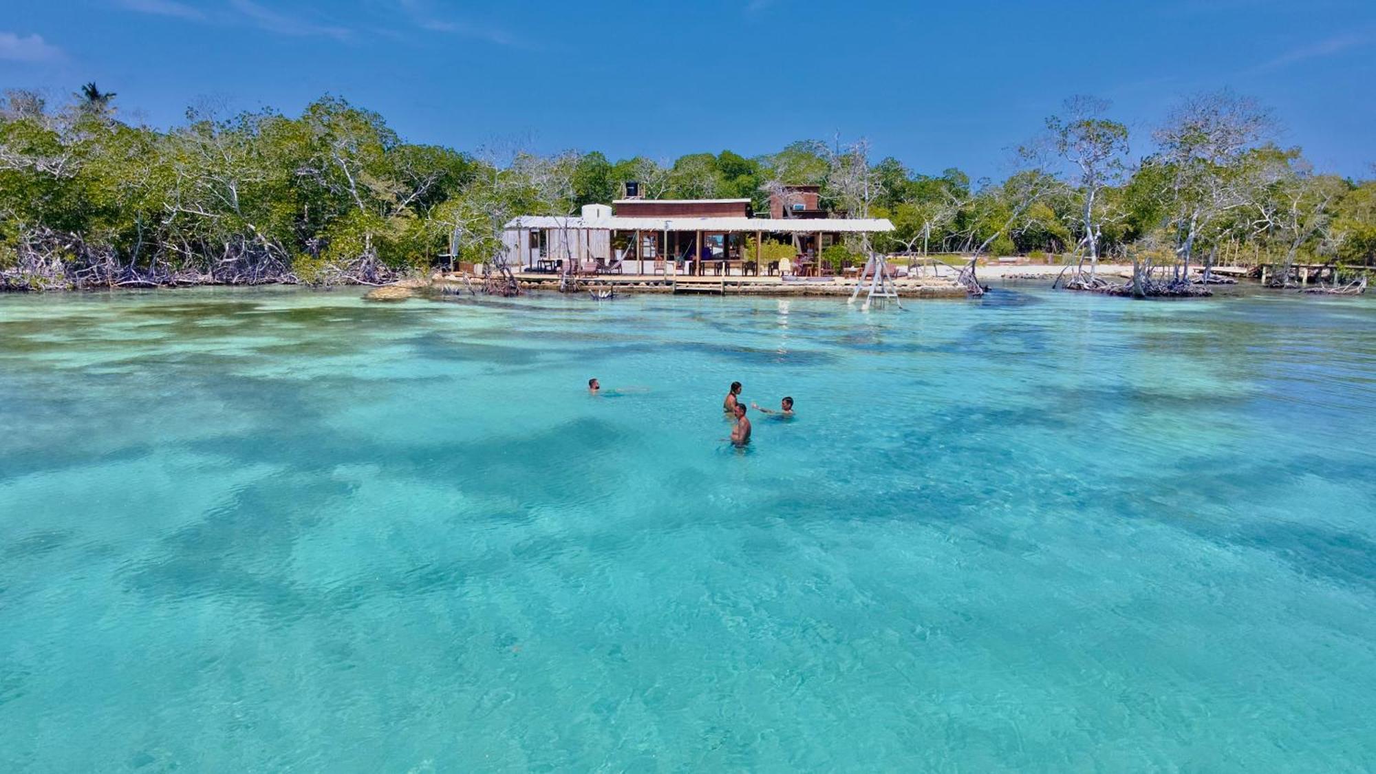 Medusa Hostel Isla Tintipan Tintipan Island Kültér fotó