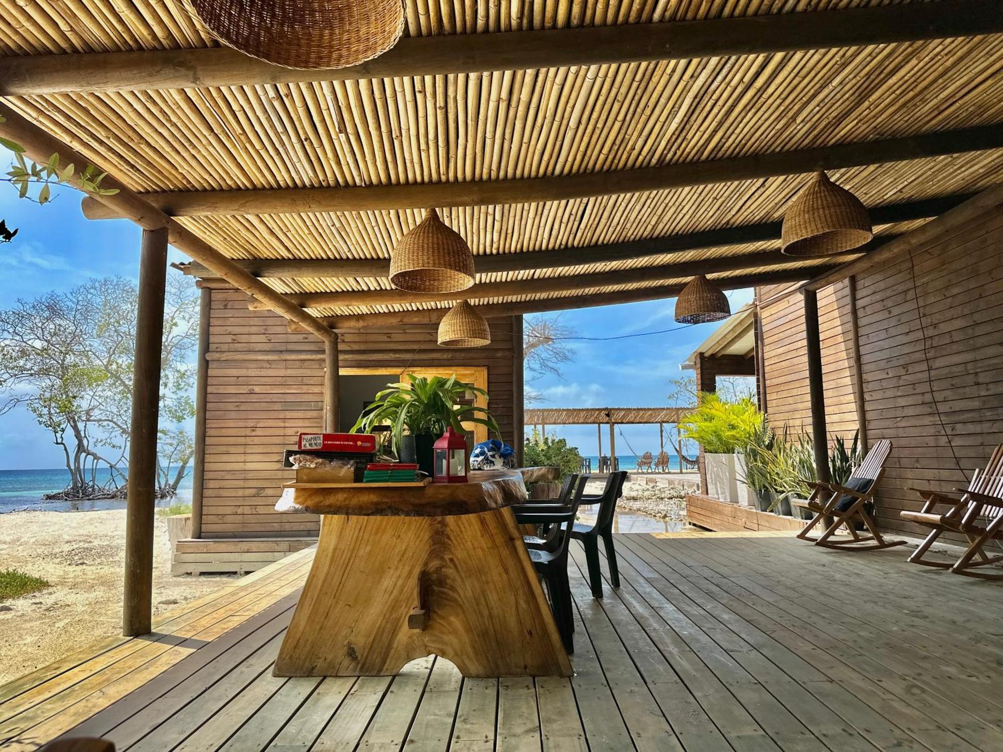 Medusa Hostel Isla Tintipan Tintipan Island Kültér fotó